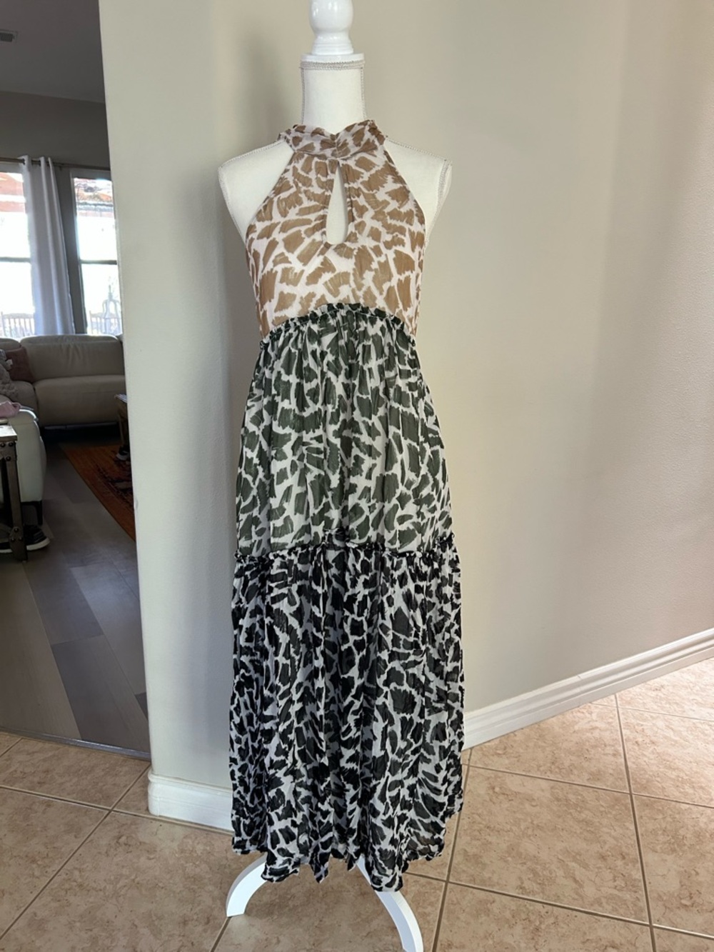 Anthropologie Maeve Keyhole Halter Maxi Dress - Picture 11 of 11